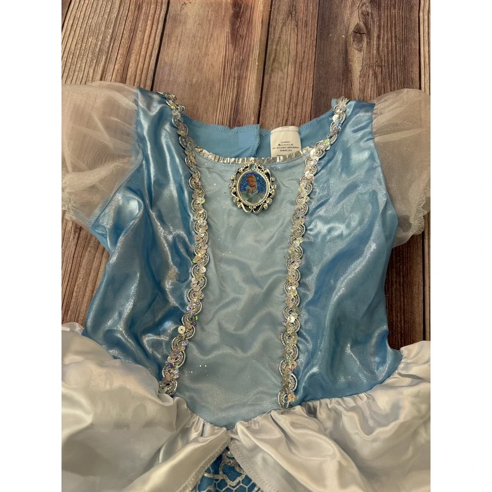 Disney's Cinderella costume by Jakks Pacific size 4-6X